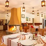 Pine Forest شقة فندقية 4*