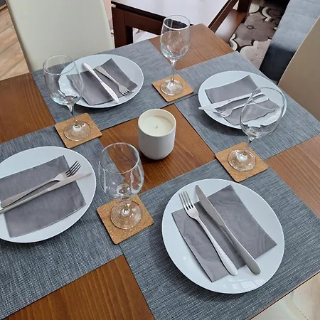 Pine Forest 公寓式酒店 3*